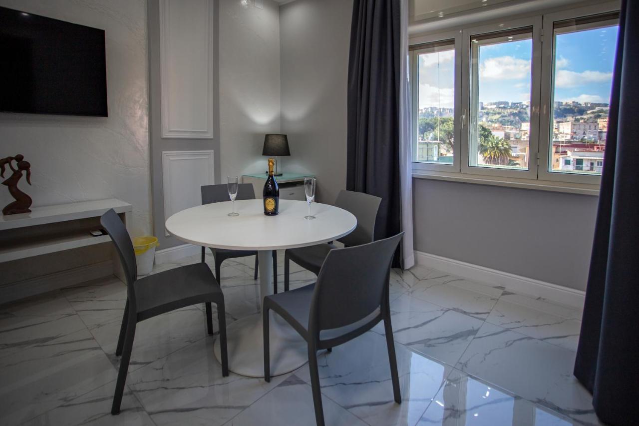 Lady Mary'S Luxury Suites Napoli Eksteriør bilde