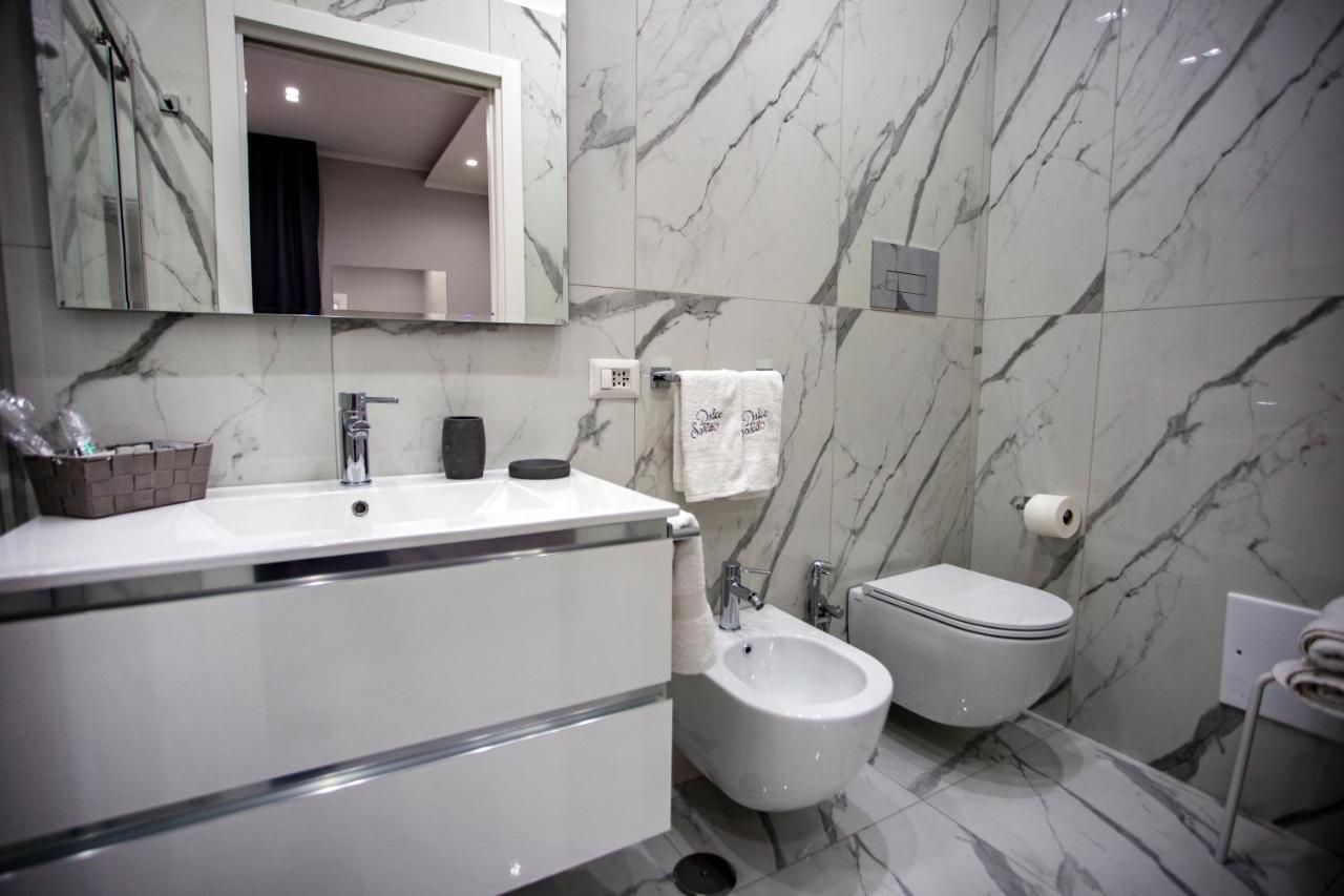 Lady Mary'S Luxury Suites Napoli Eksteriør bilde