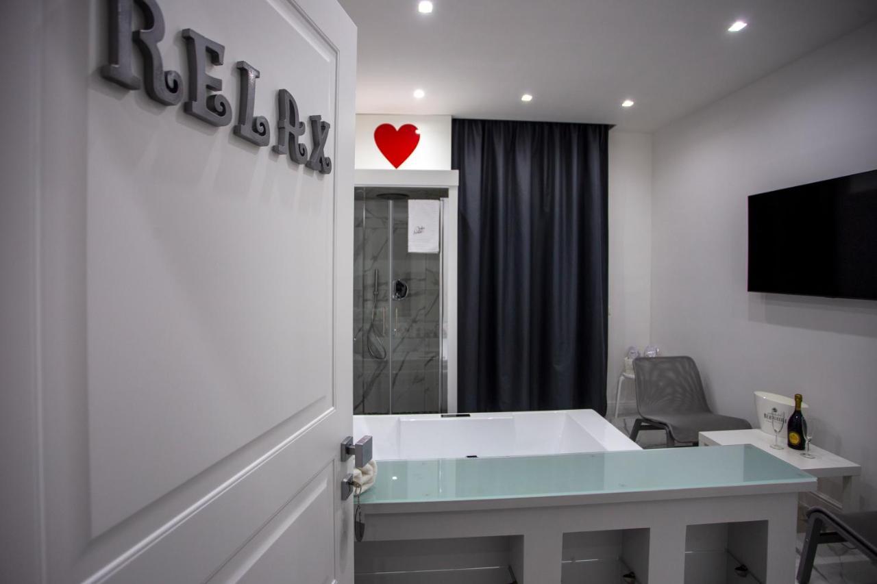 Lady Mary'S Luxury Suites Napoli Eksteriør bilde