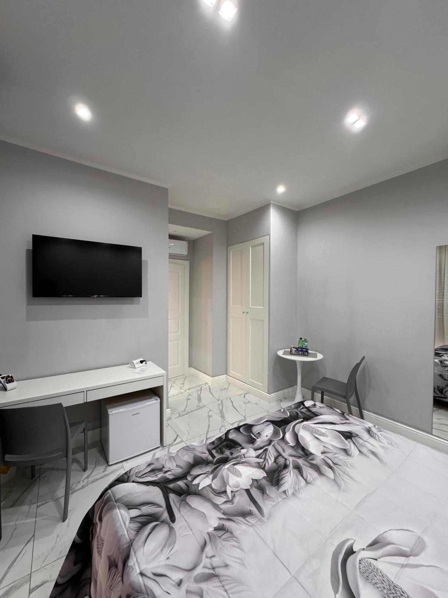 Lady Mary'S Luxury Suites Napoli Eksteriør bilde